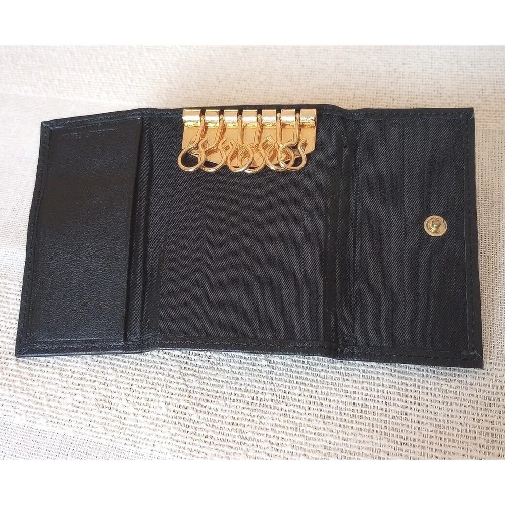 VTG Genuine Naked Lambskin Fold Over Snap Key Holder (Holds 5 Keys) EUC